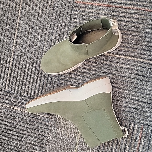 Ralph Lauren booties US 8 Olive Green - Picture 1 of 6